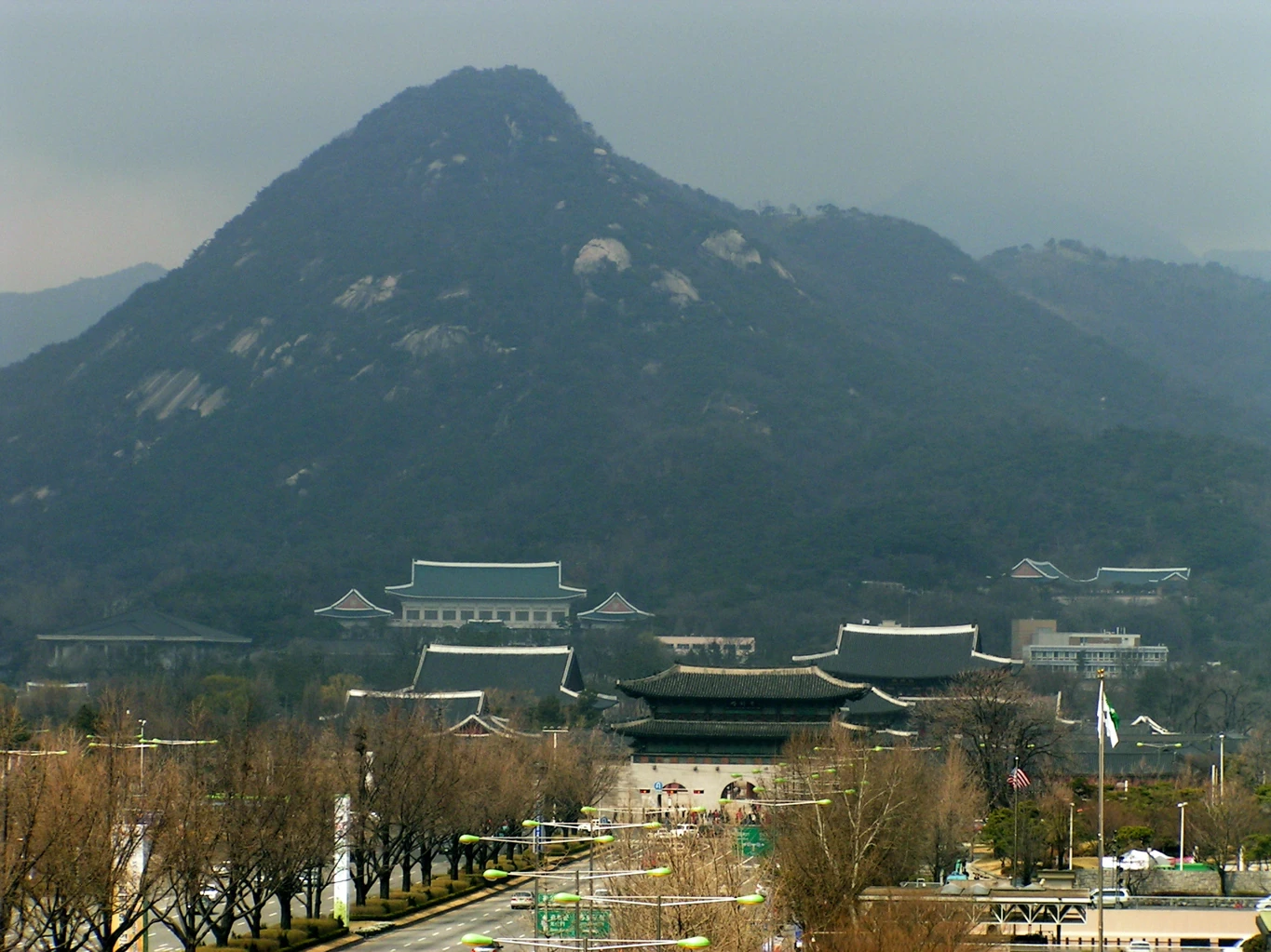 Bukaksan mountain — Seoul north city wall
