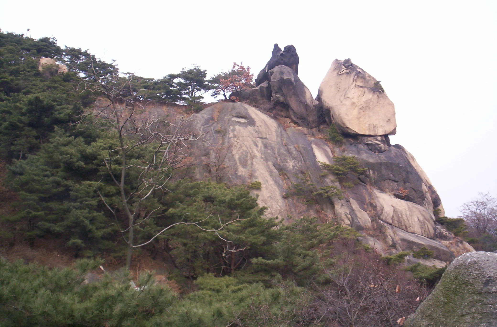 Inwangsan mountain — Seoul west granite peak